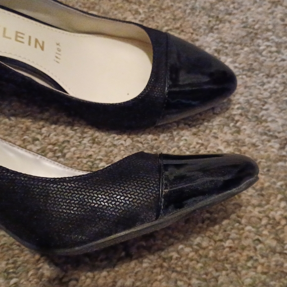 Shoes - Picture 4 of 4